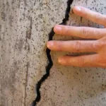 Wall Crack Propagation