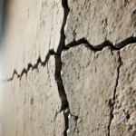 Wall Crack Propagation